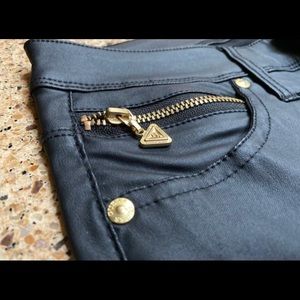 GUESS Women’s Faux Leather Skinny Jeans 27